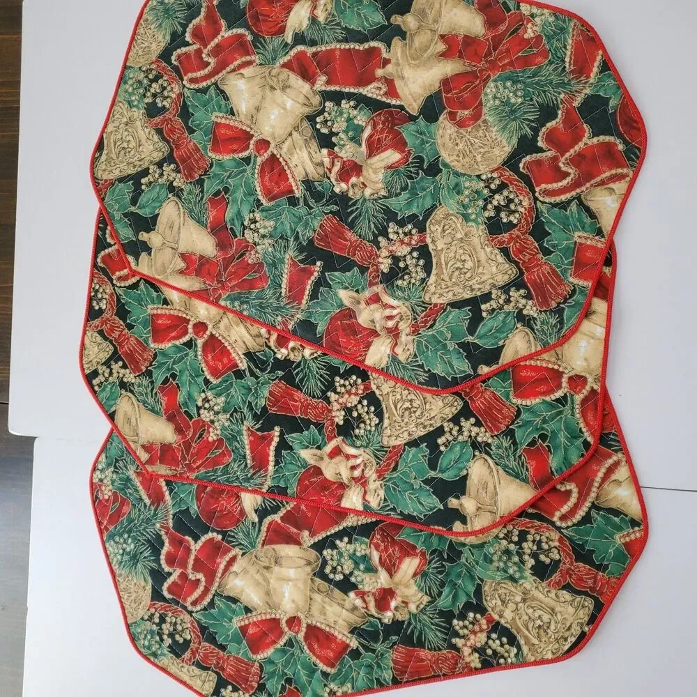 Vintage Placemats 4 Quilted Christmas Bells Red Green Black Gold Octagon 17x12